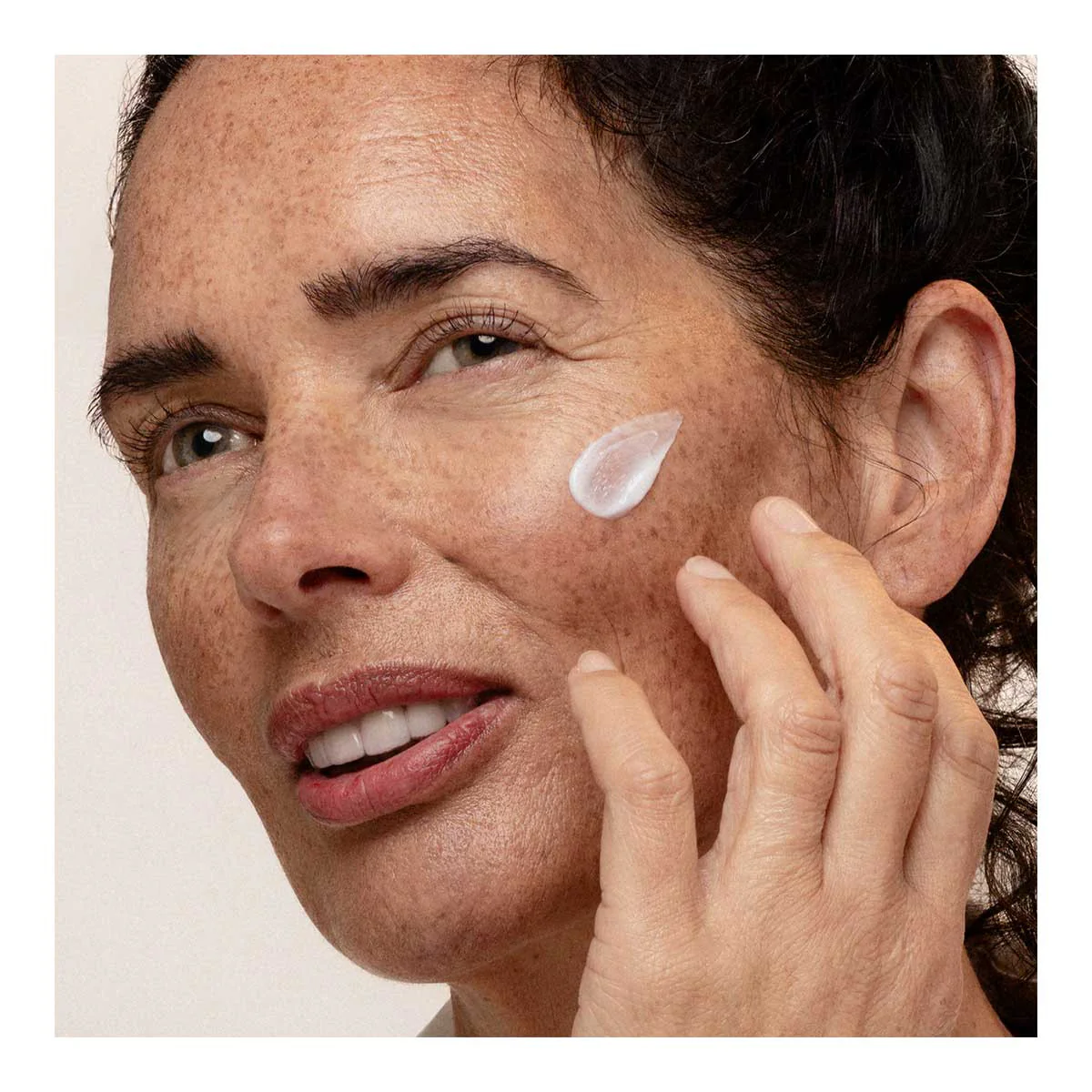 Jasmine Flower Menopause Facial Cream - Image 2