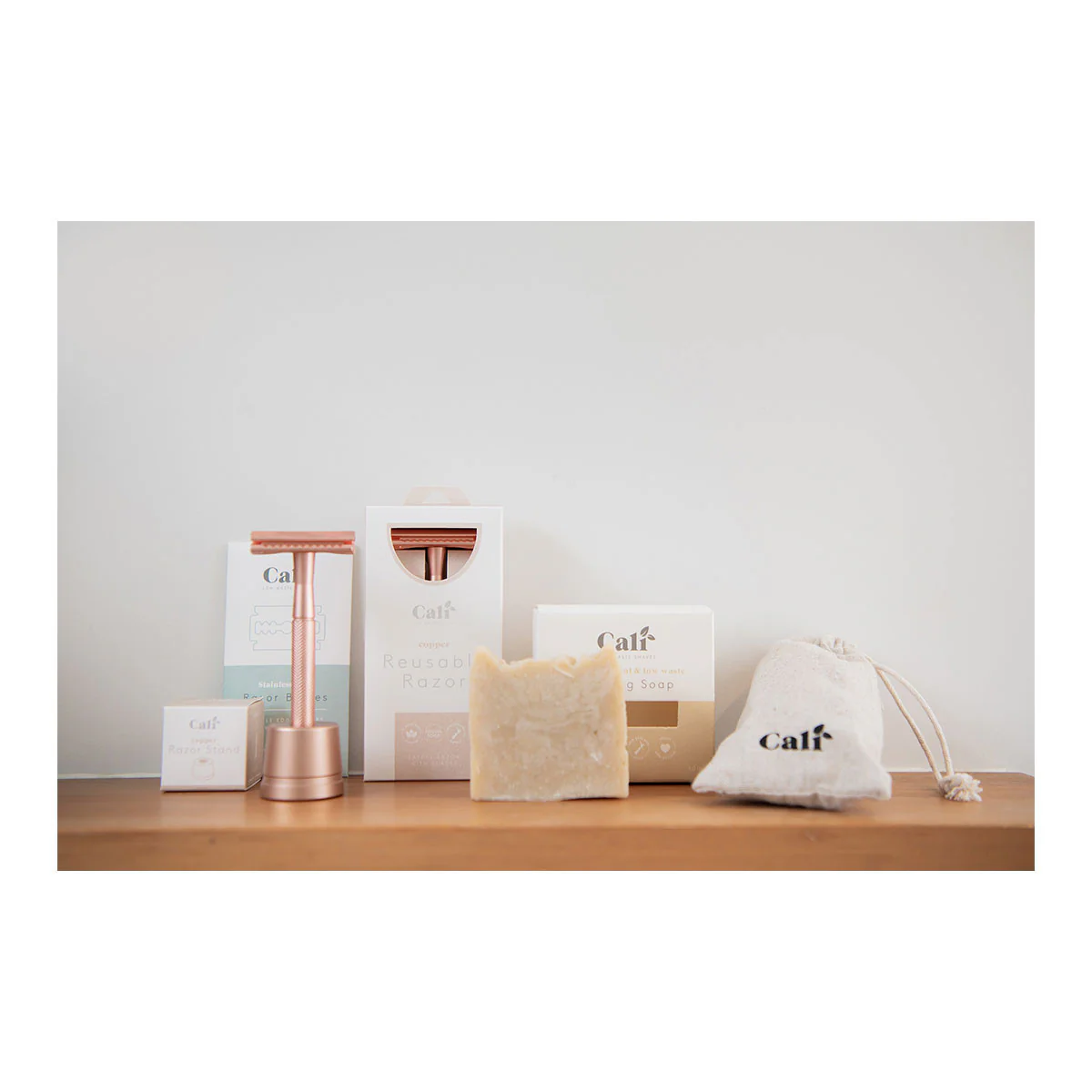 Low Waste Shave Kit with Stand - Image 4