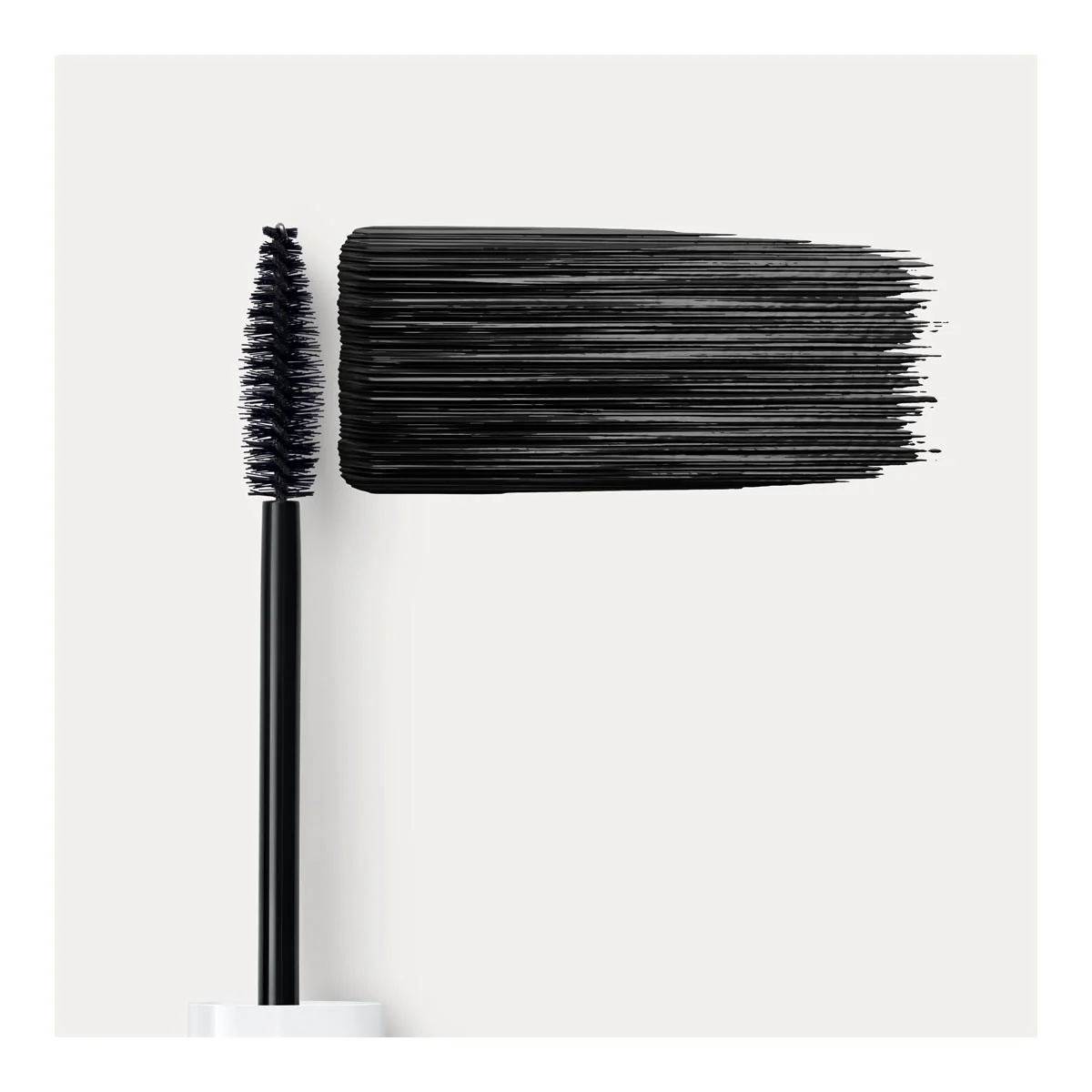 Long Lasting Mascara - Image 2