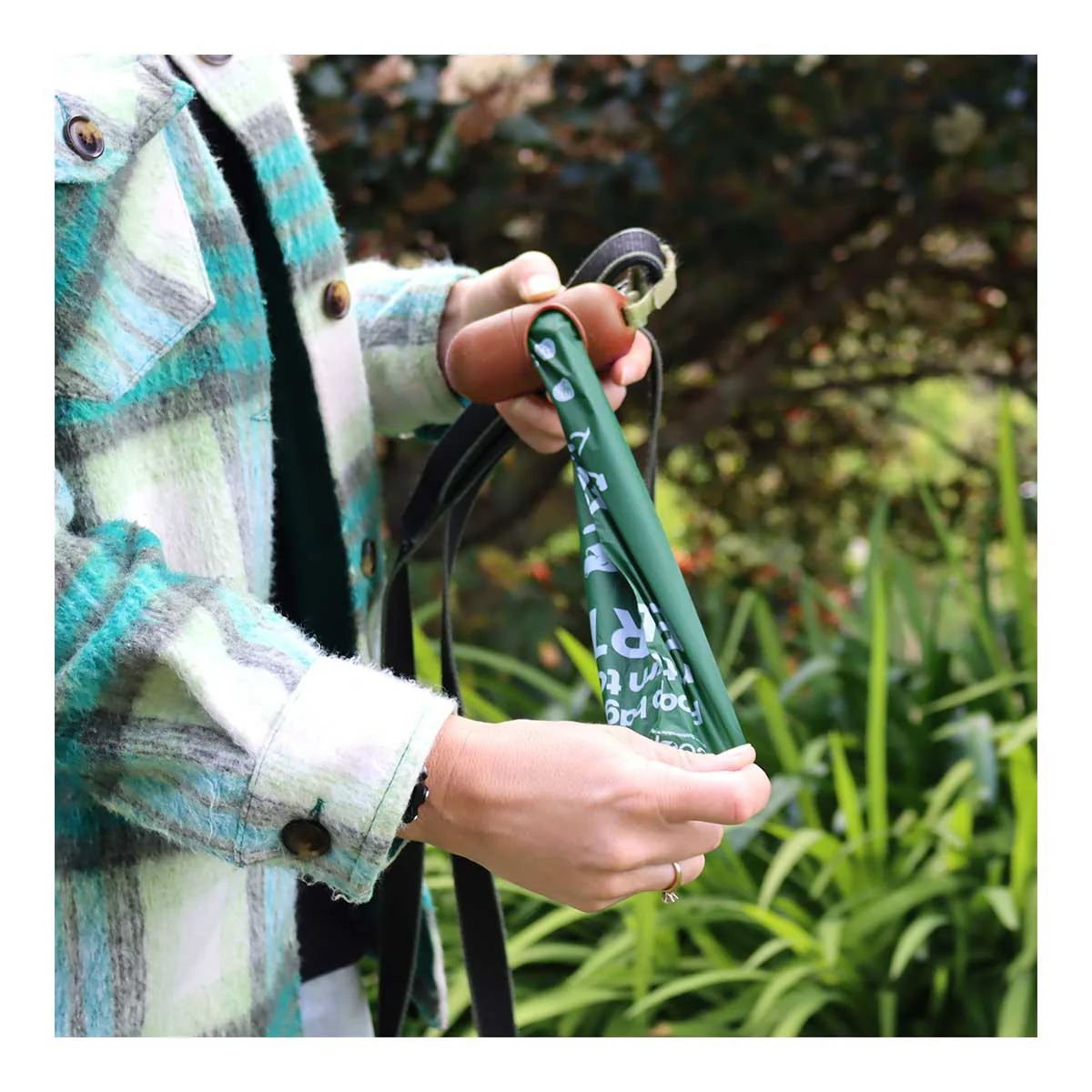 Home Compostable Poop Bags - Image 5
