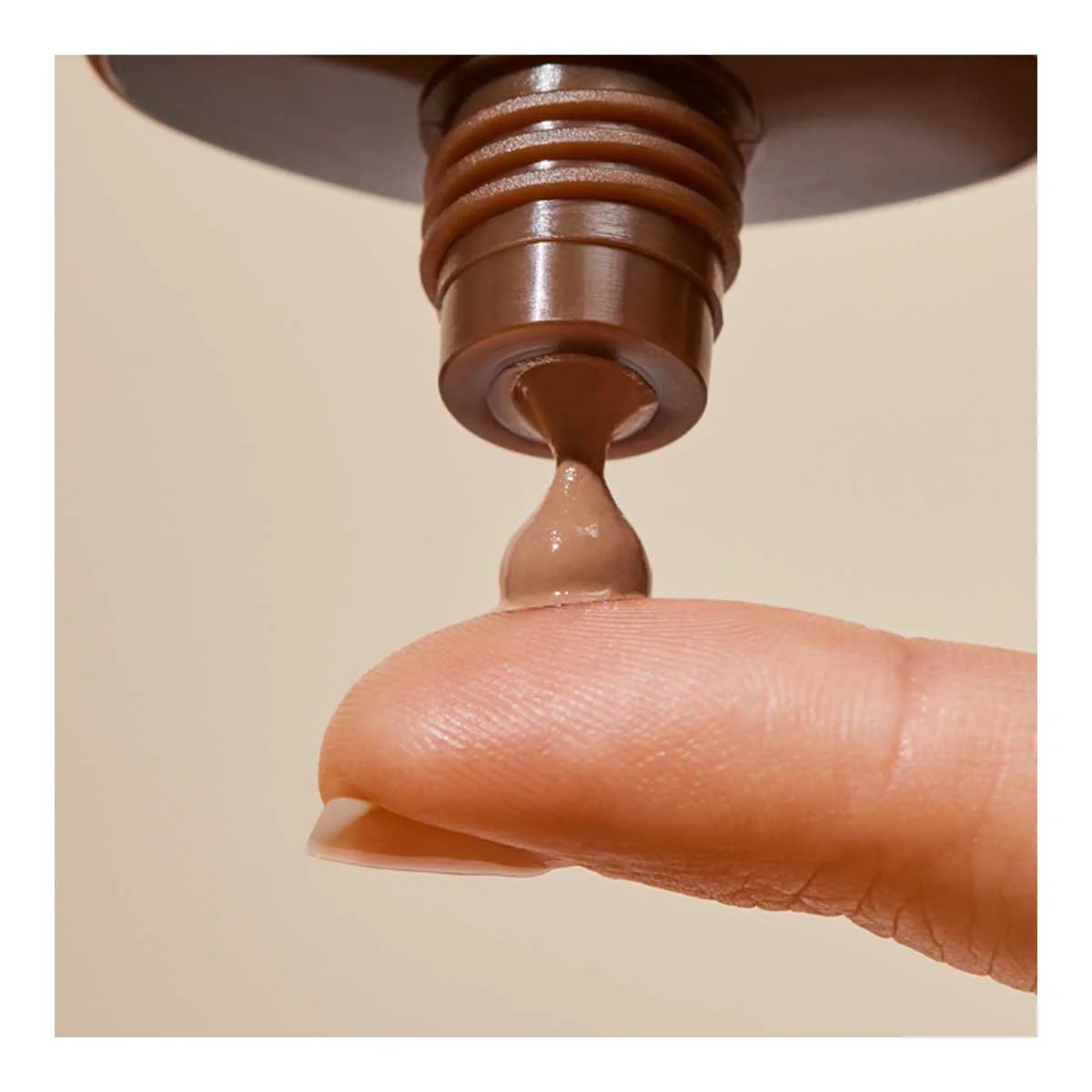 Tinted Natural Sunscreen SPF50+ - Image 3