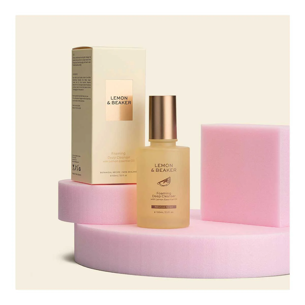 Foaming Deep Cleanser with Lemon Essential Oil - Image 2