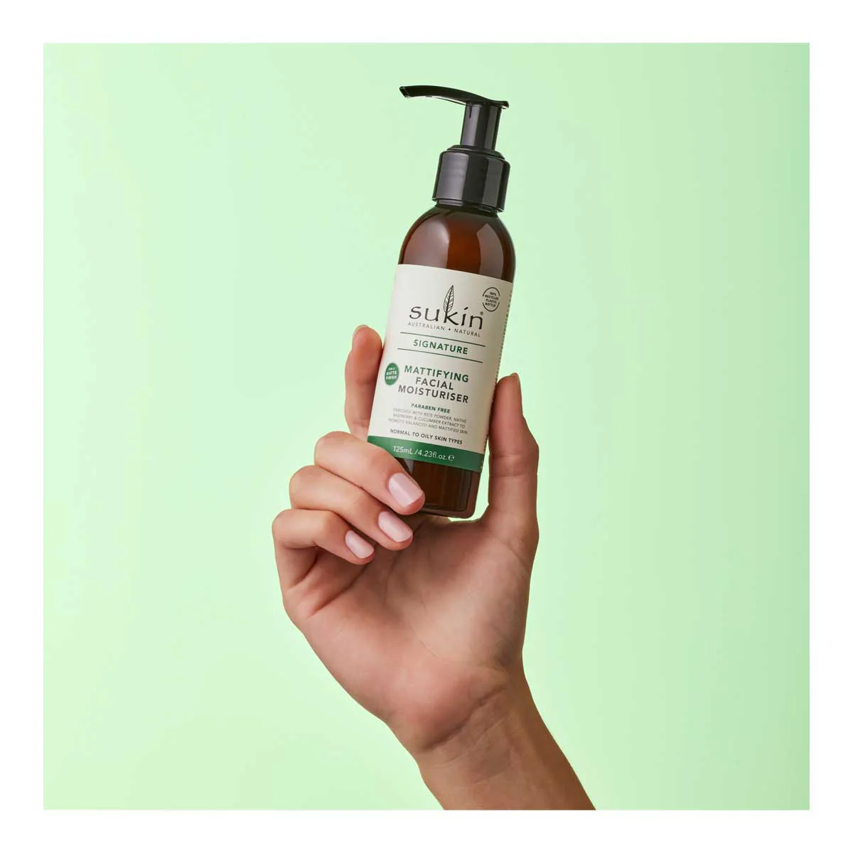 Signature Mattifying Facial Moisturiser - Image 2