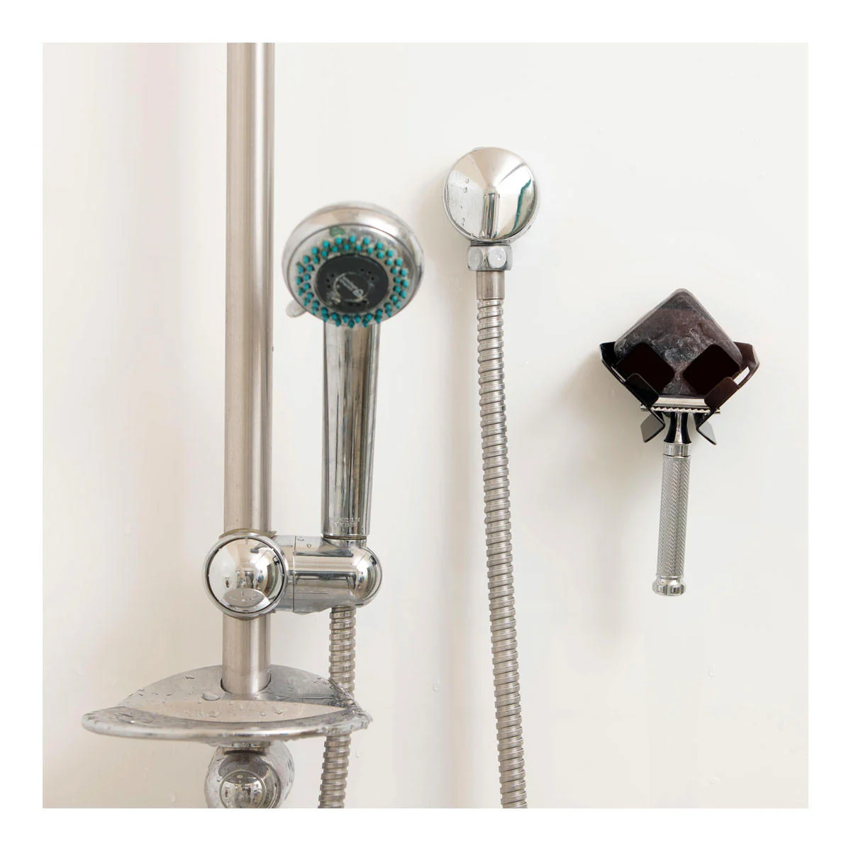 Black Safety Razor Dock - Image 3