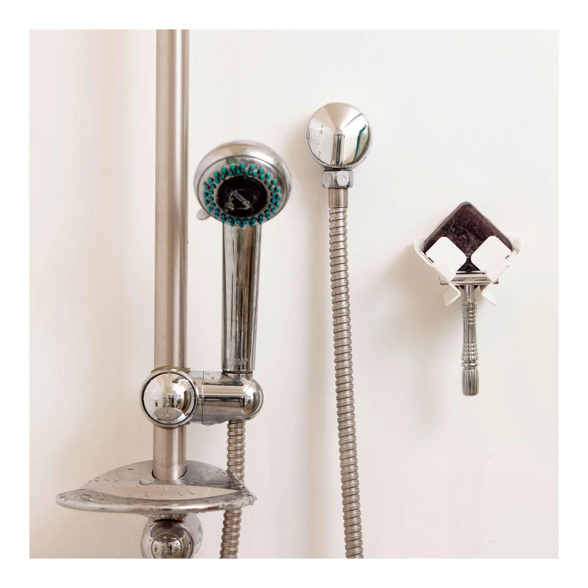 White Safety Razor Dock - Image 3